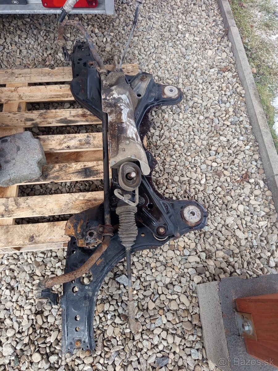 Octavia 1,Golf 4,Bora,Leon.