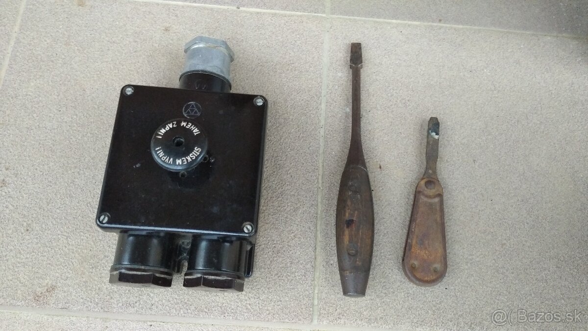 Vypínač a skrutkovače