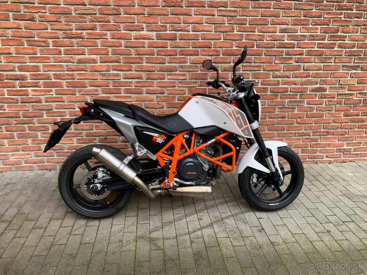 KTM 690 Duke