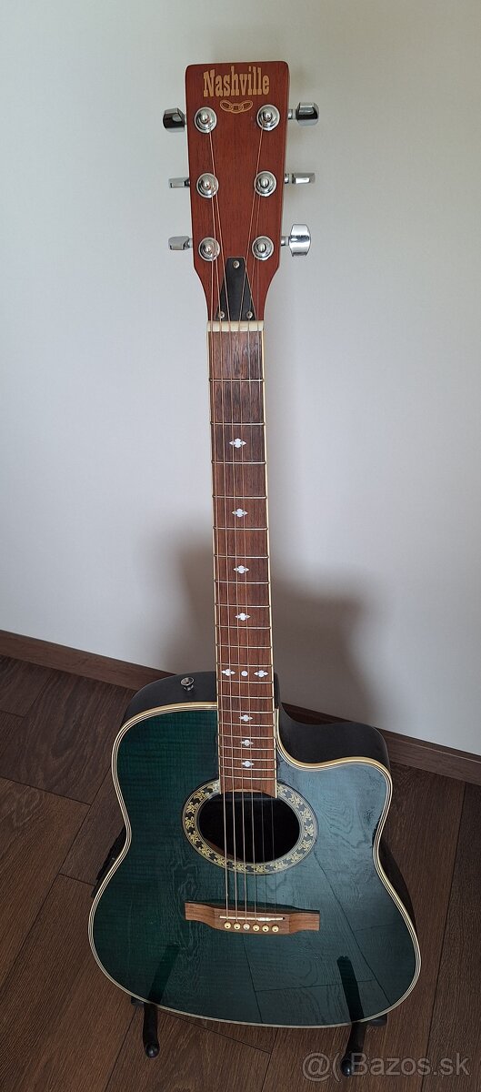 Nashville Ovation
