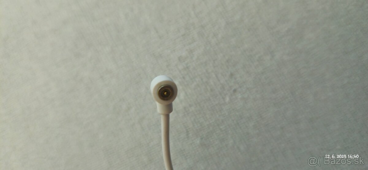Predám nabijací magnetický kabel na smart prsteň