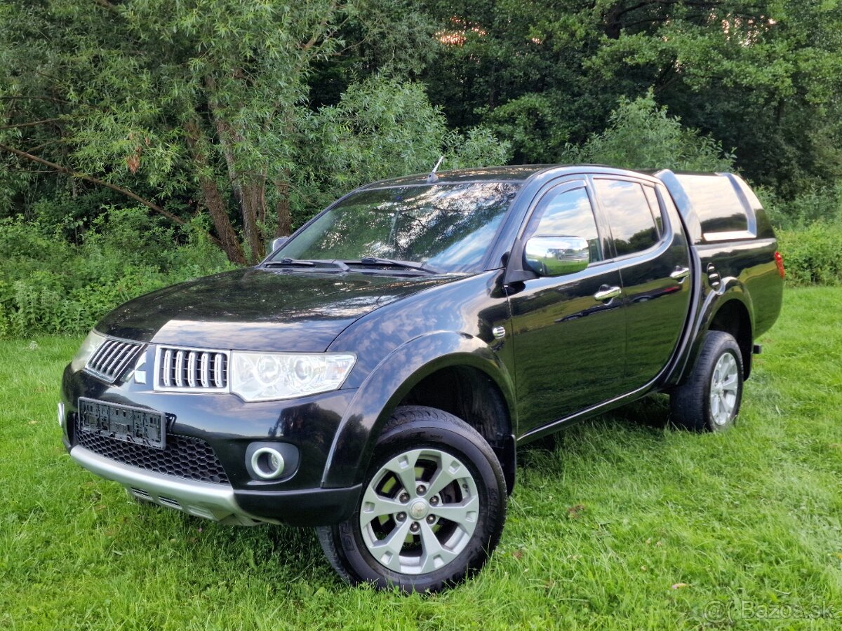 Mitsubishi L200 2.5 DI-D 4X4 SUPER SELECT VEĽMI ZACHOVALÉ