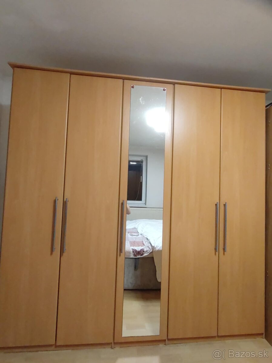 Skriňa