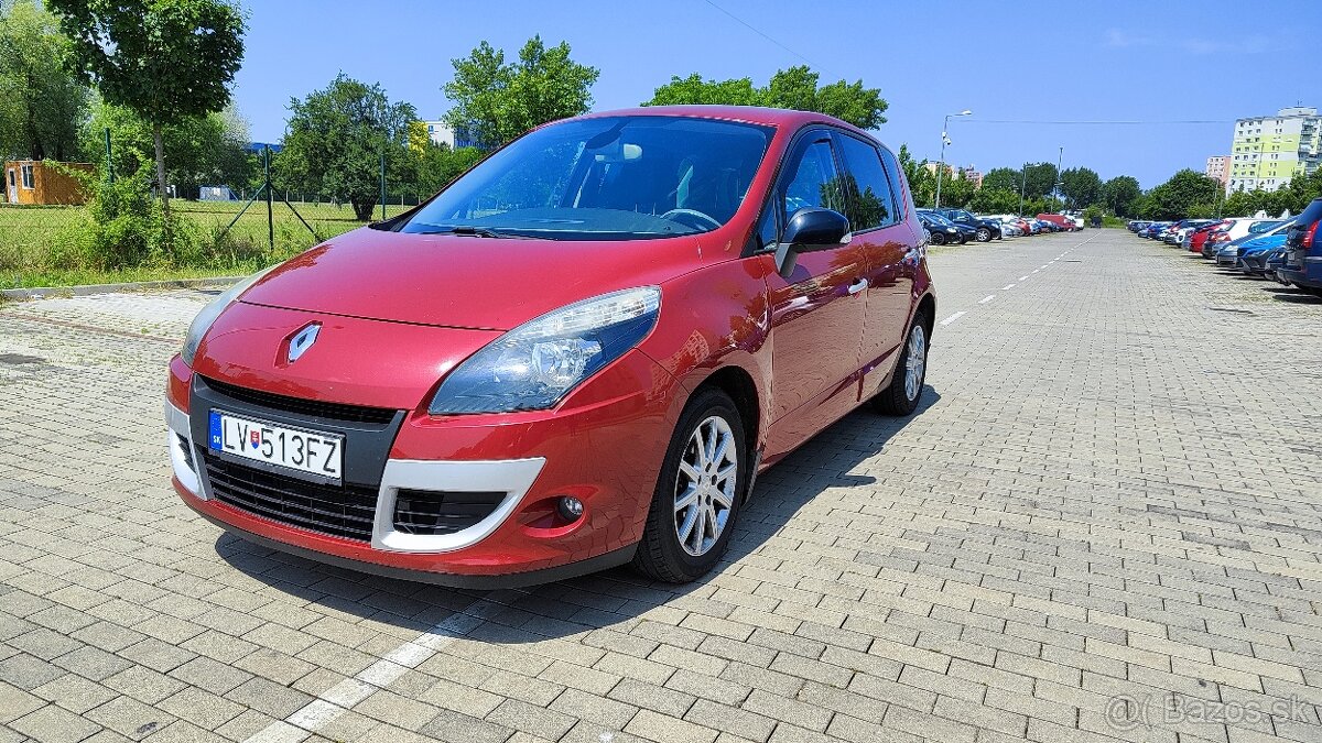 Renault Mégane Scénic III 1.6 16V CVT | 2011 | TOP výbava