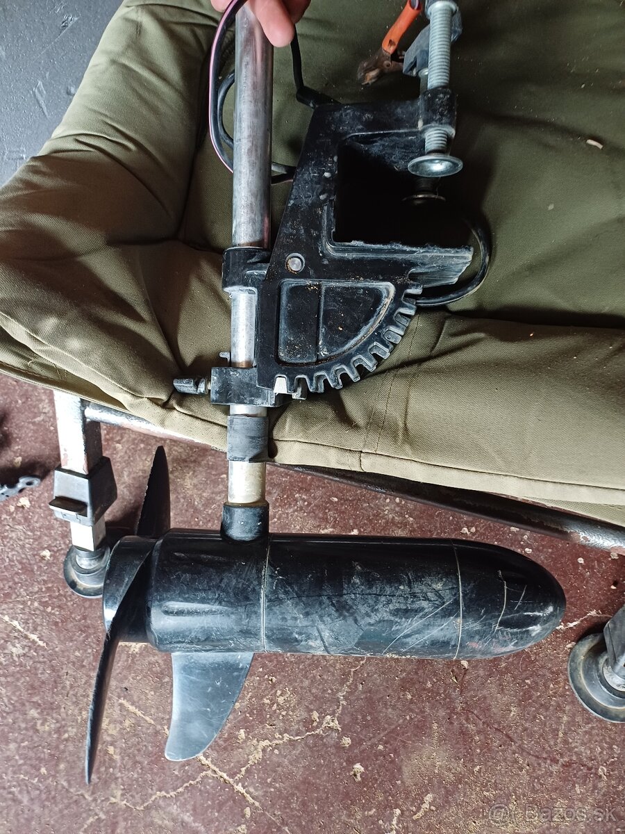 El.motor rhino vx34