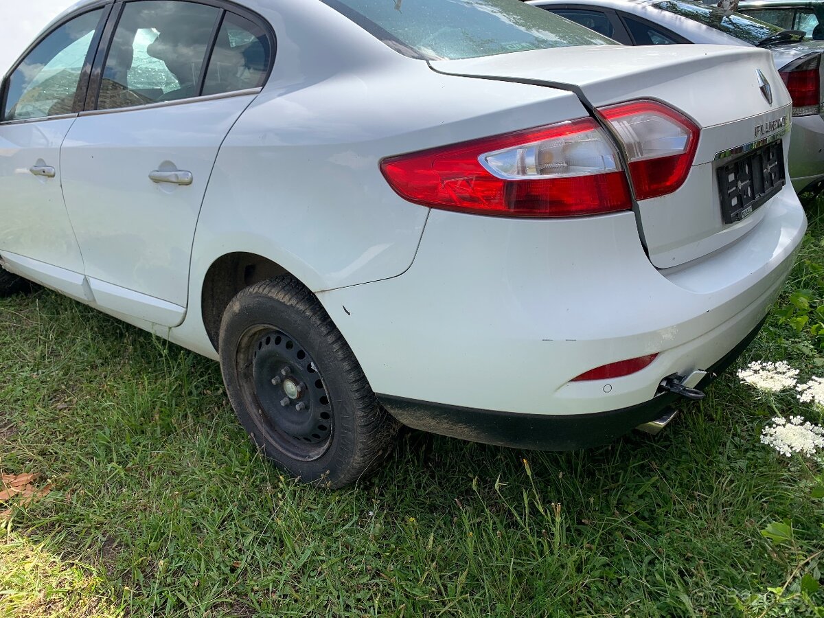 Rozpredam renault fluence 2010