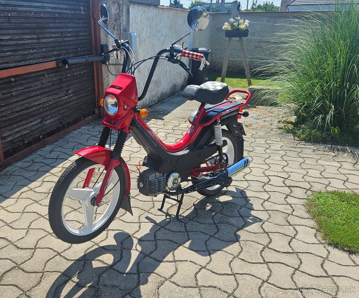 Manet Korado 216