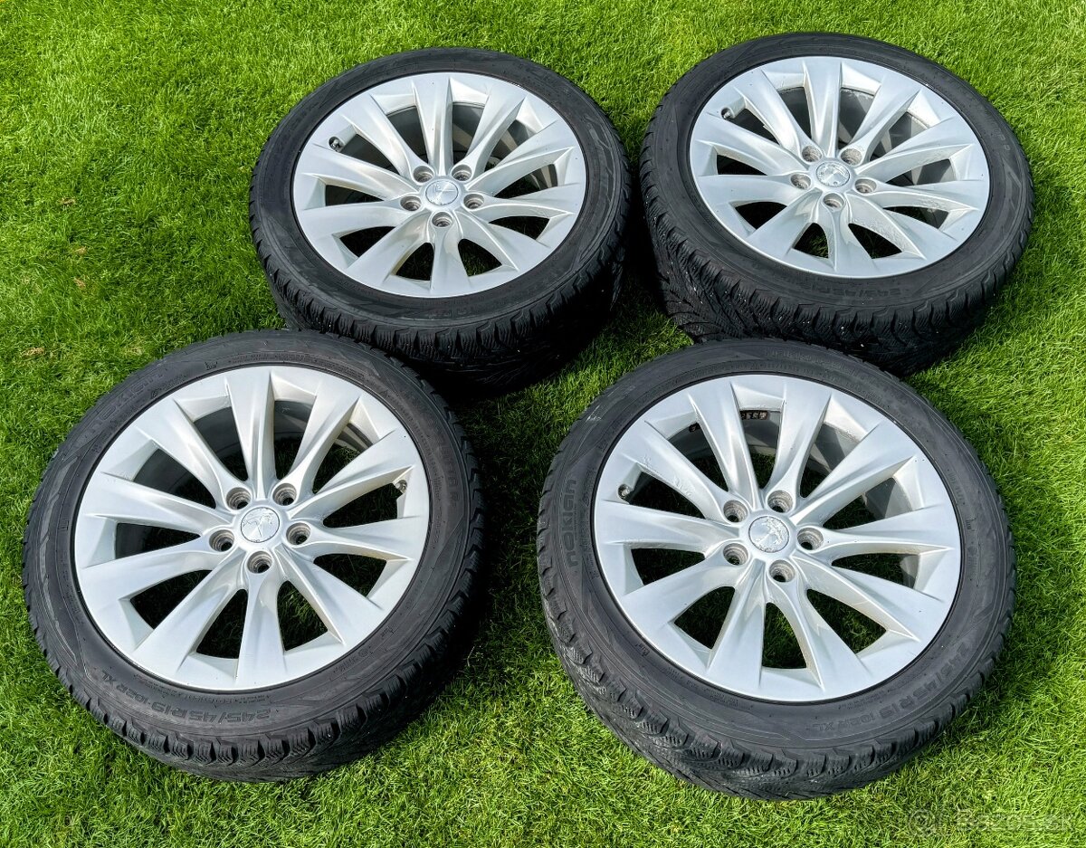 Predám Tesla Model S Slipstream disky + zimné pneu Nokian