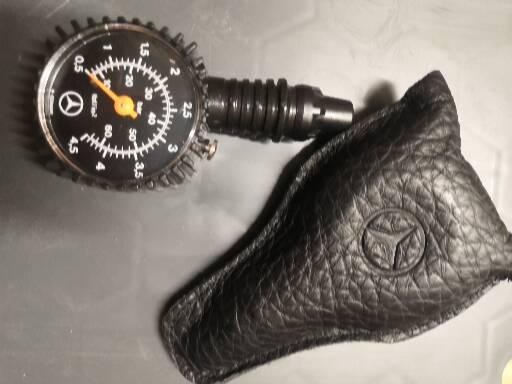 Predám tlakomer M-B