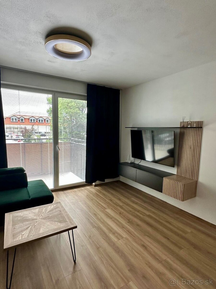 Prenájom 2-izbový byt v Senici, ul. Sadova