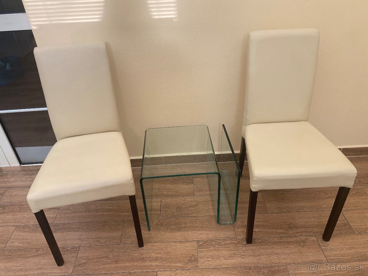 Dve stoličky
