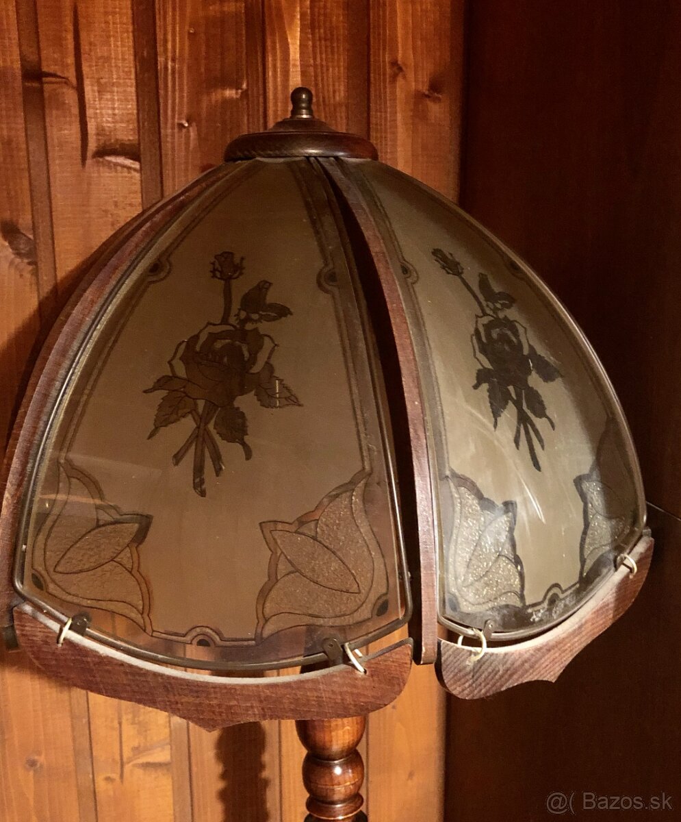 Darujem retro lampu - treba si opraviť - osobne STUPAVA