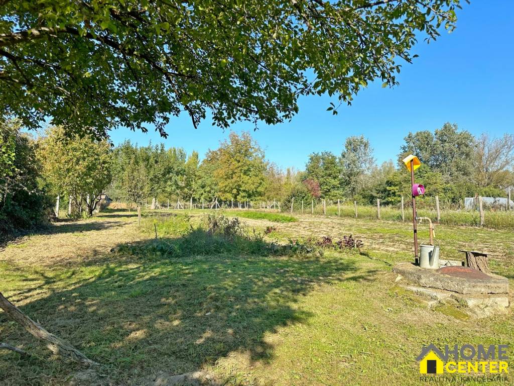 NA PREDAJ STAVEBNÝ POZEMOK V OBCI MARTOVCE, OKRES KOMÁRNO