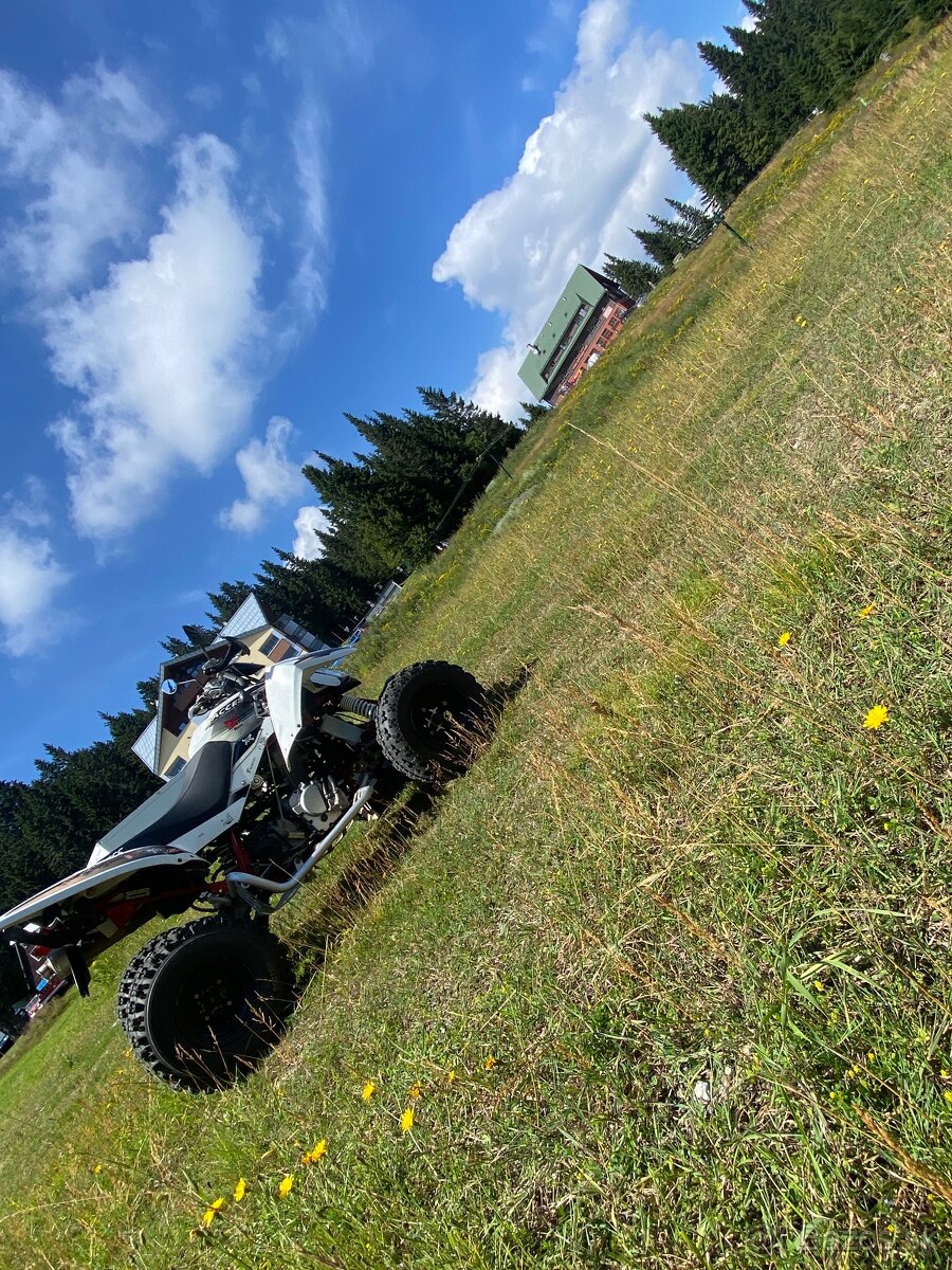 Acces Tomahawk 400 SP