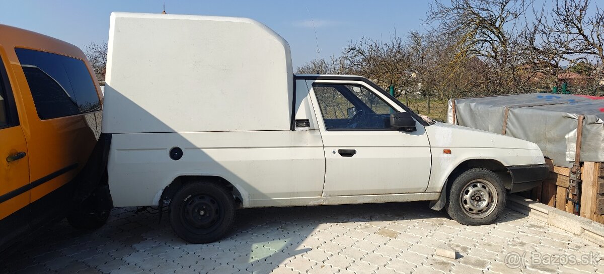 Predám Škoda Favorit pickup