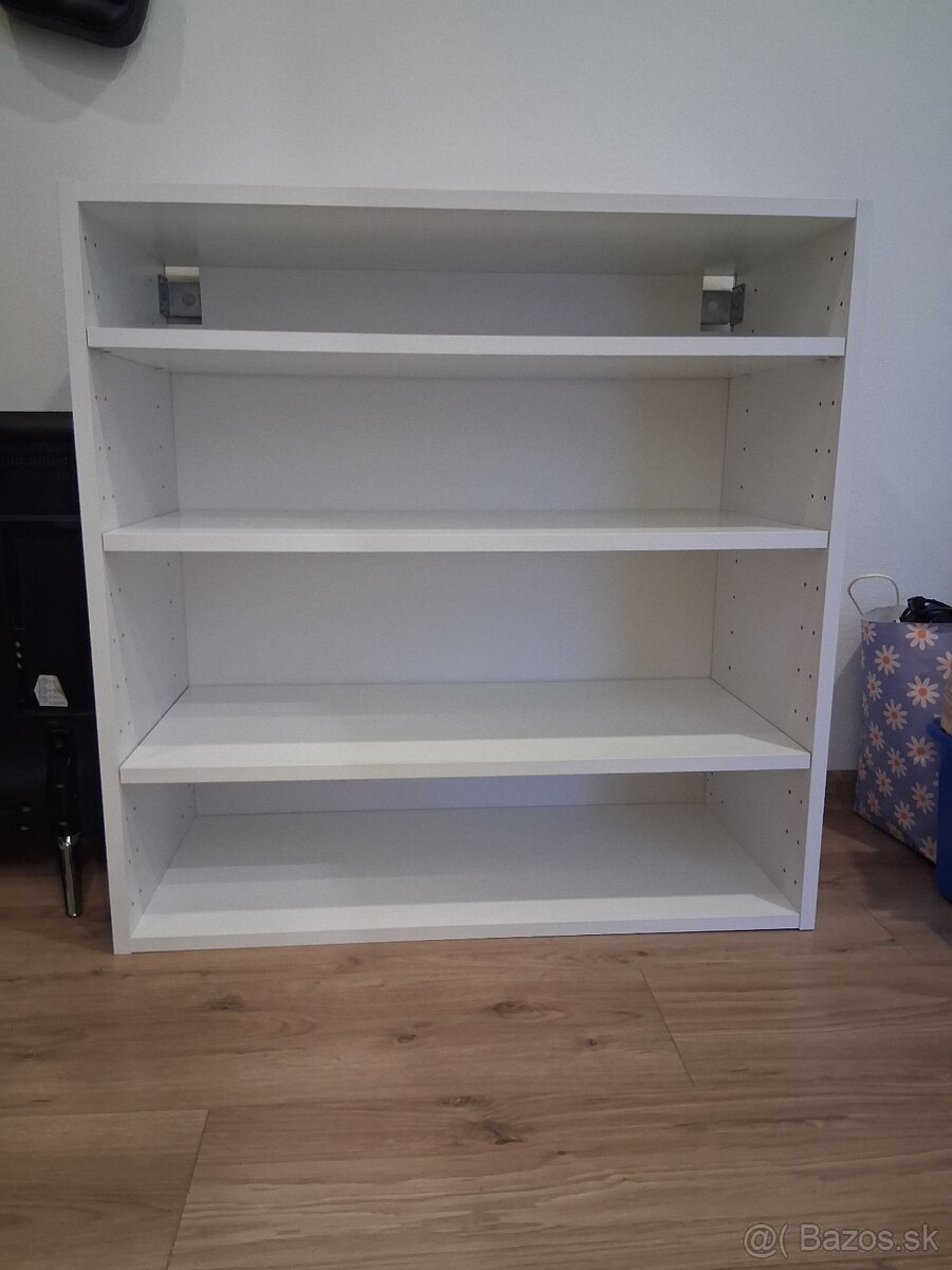 Skrinka IKEA