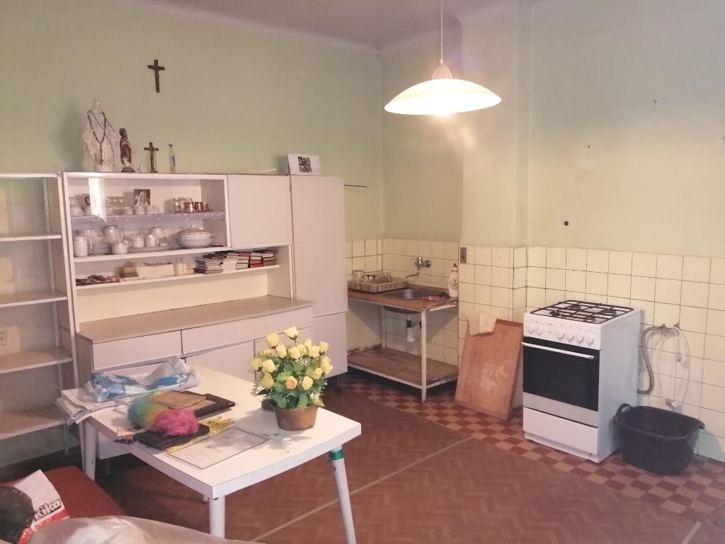 RODINNÝ DOM SO ZÁHRADOU V LIKAVKE.