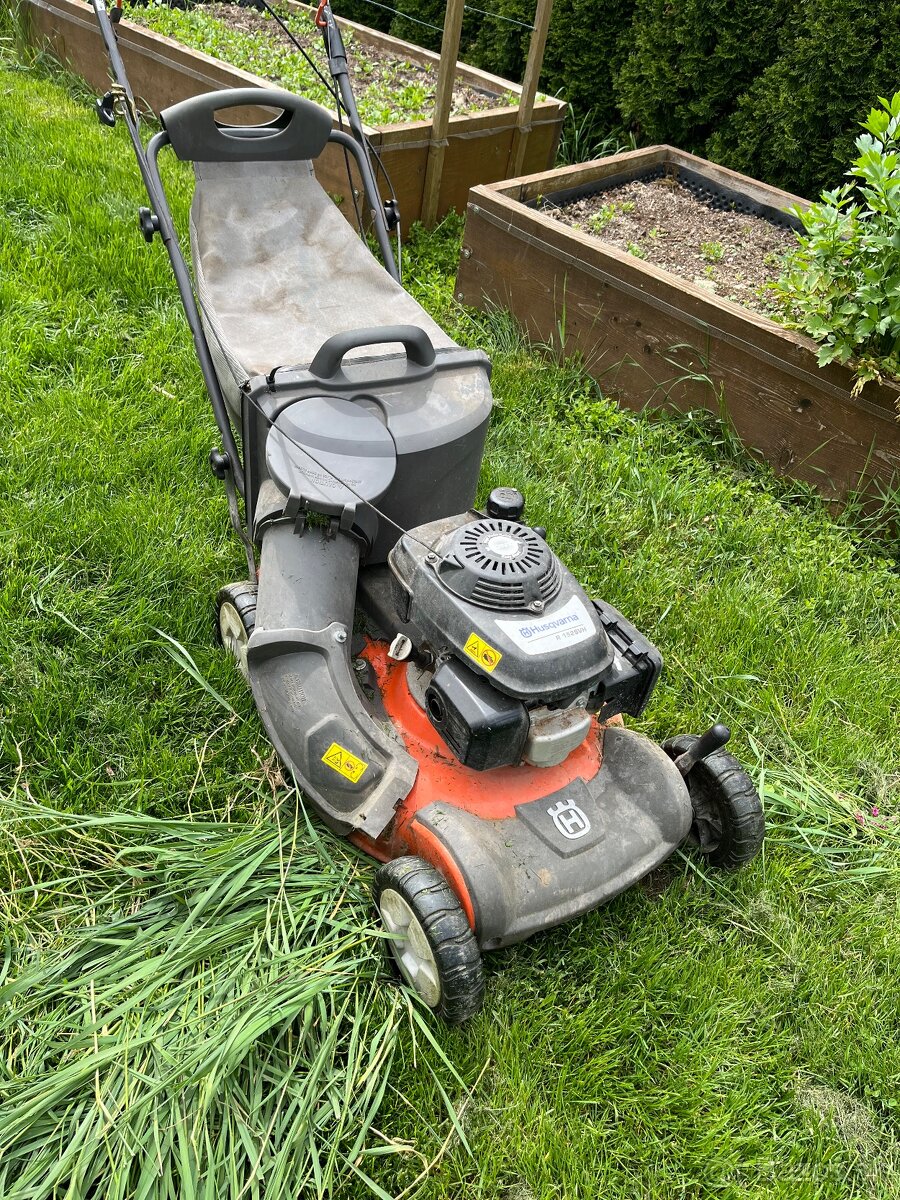 Kosačka husqvarna R 152 SVH