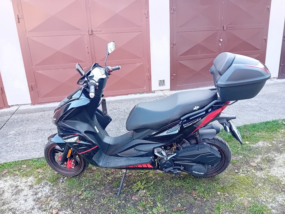 ADAMOTO skúter MUSTANG 125 ccm F8 s kufríkom