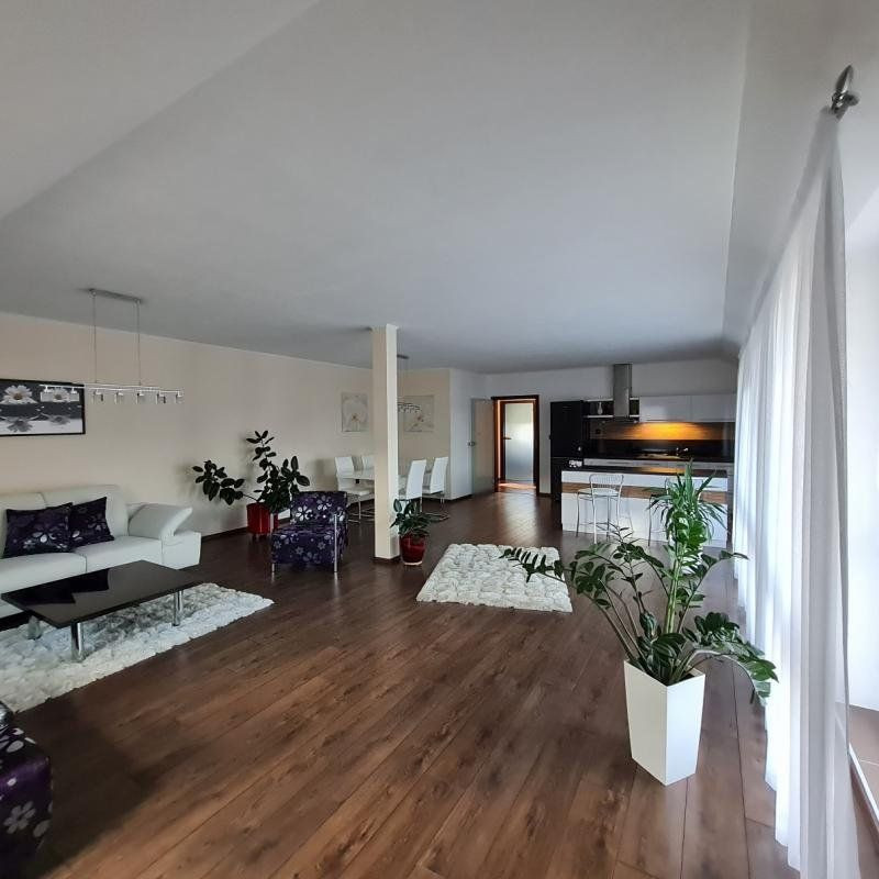REZERVOVANÉ LUXUSNÝ RODINNÝ APARTMÁNOVÝ DOM 350 M2 S POZEMK