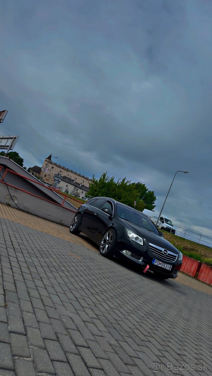 Predám Opel Insignia 4x4 opc line
