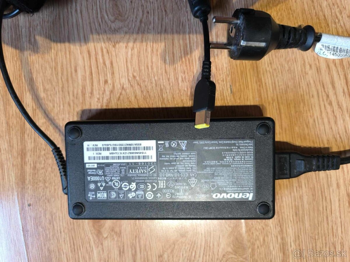 Nabijačka Lenovo