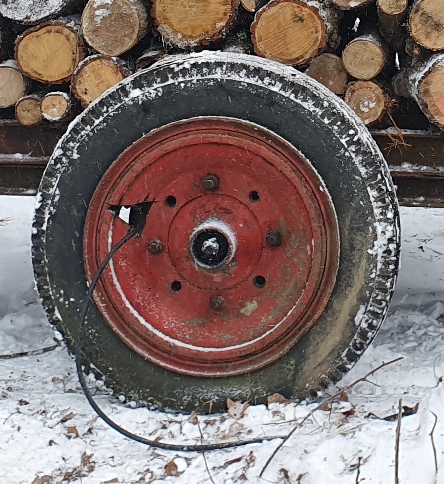 lacno predam napravu z 5t vlecky moznost aj s kolesami