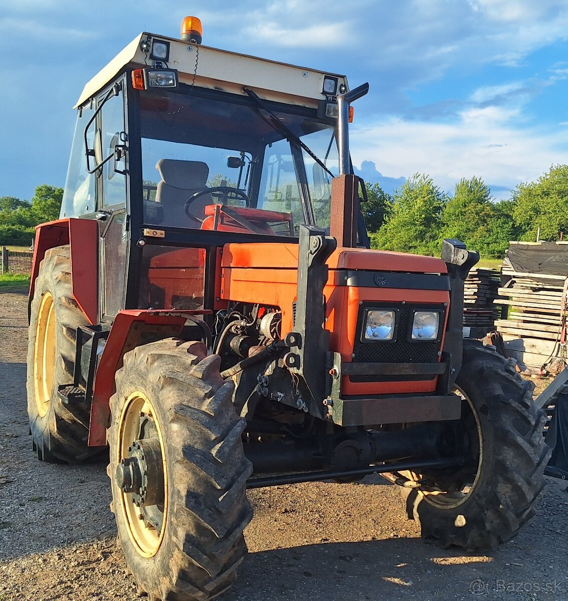 Traktor ZETOR 7045