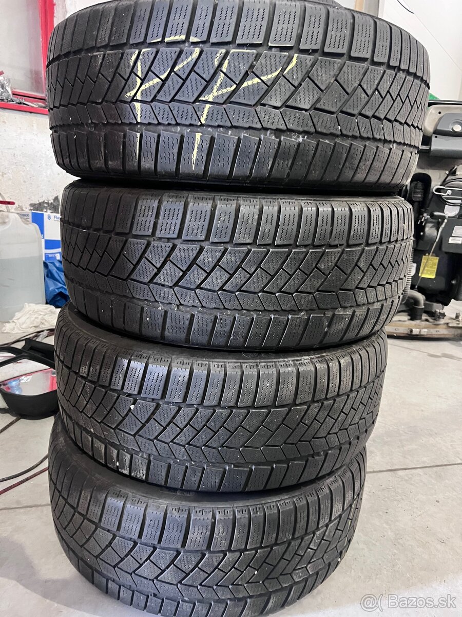 225/50 R18 continental