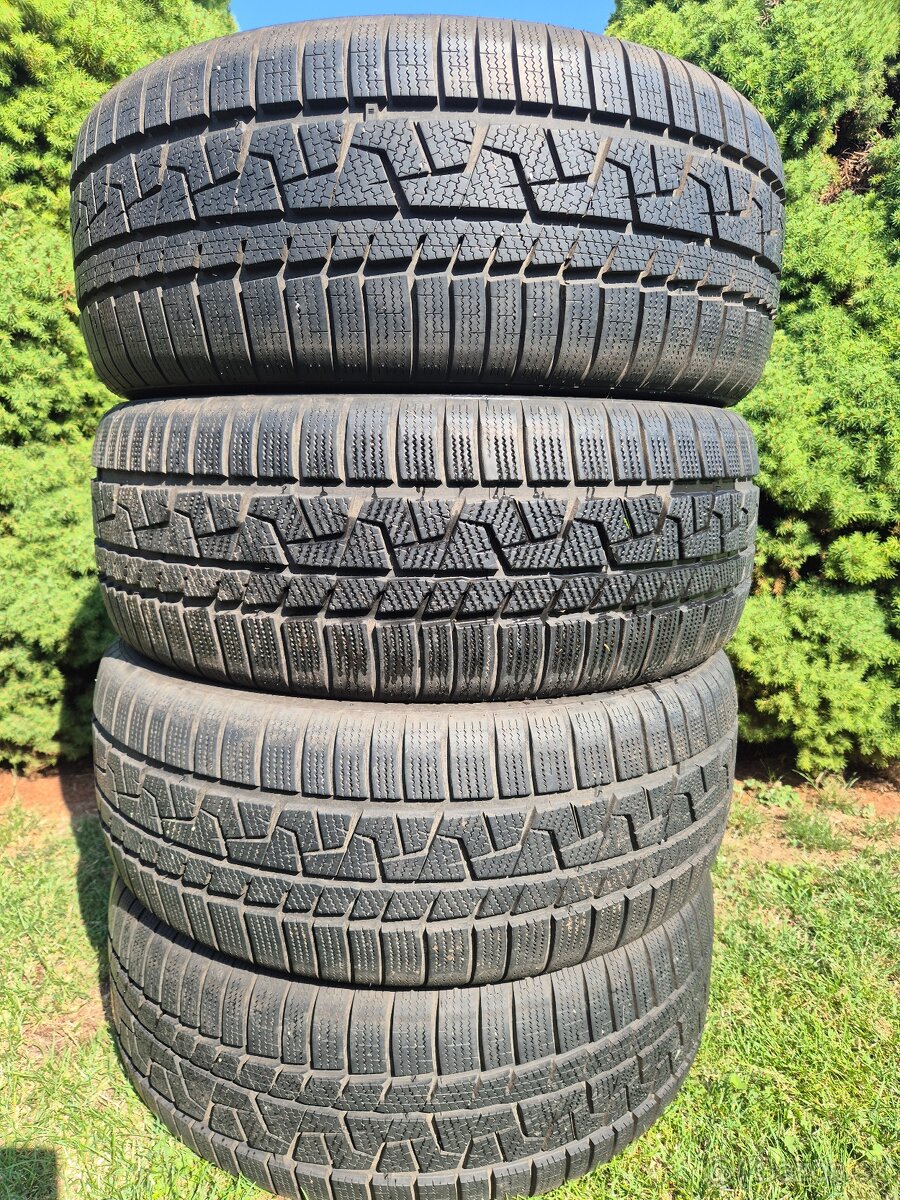 Zimné pneu Aplus A702 235/50R18 101V