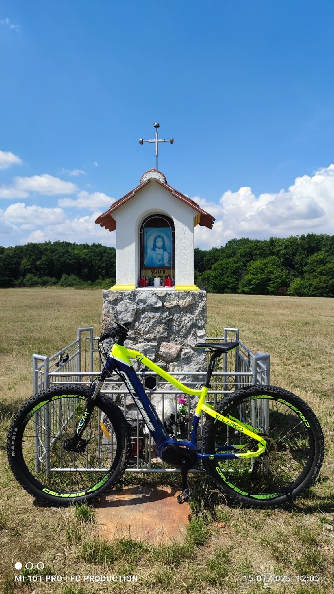 Crussis E Largo 7.7 len 1000km