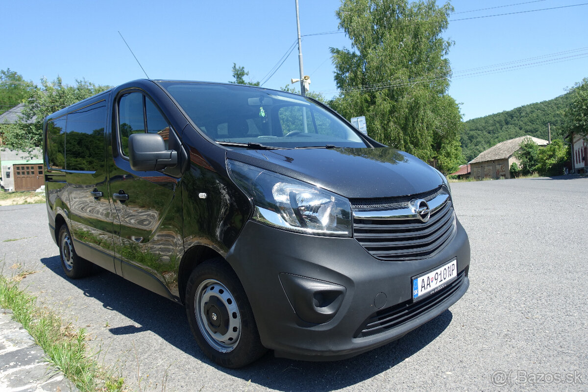 Opel Vivaro Minibus 8miestne, M6, TEMPOMAT, 5d.