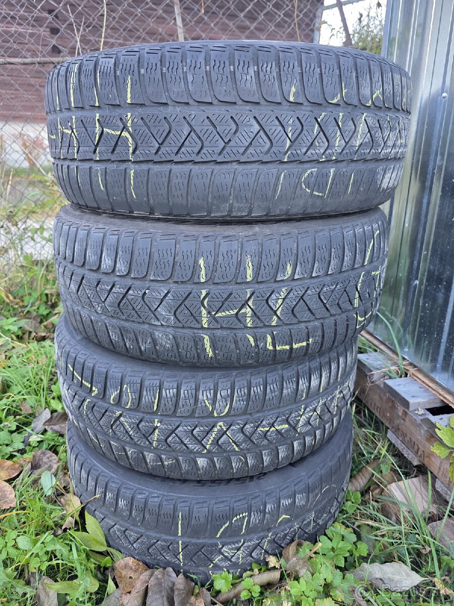 Zanovne pirelli sportzero3 215/55 R17