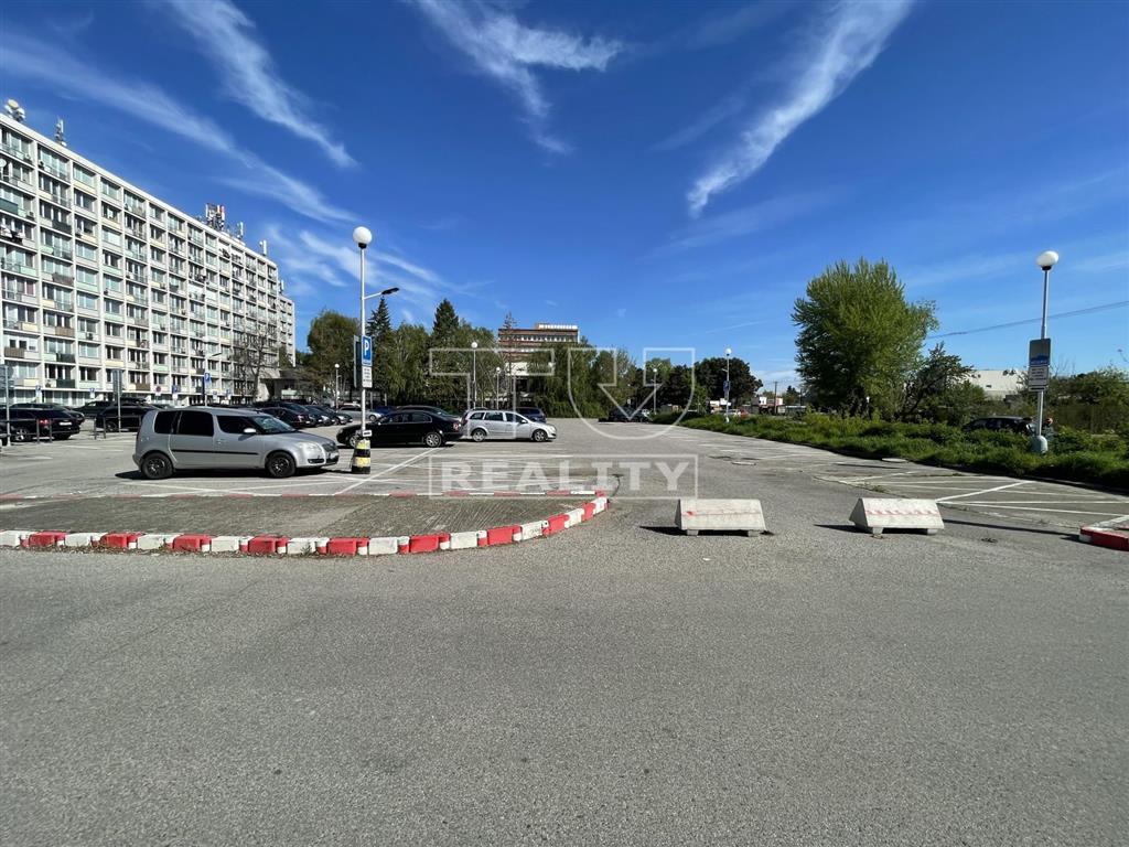 Investičný pozemok s potenciálom-budúcnosť začína tu - v...