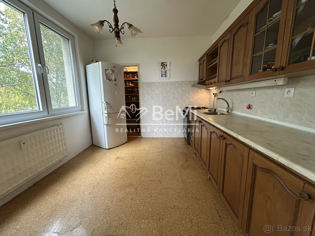 Predaj 3 izbový byt 4 izbový byt - LEVICE (104-113-MIJKa)