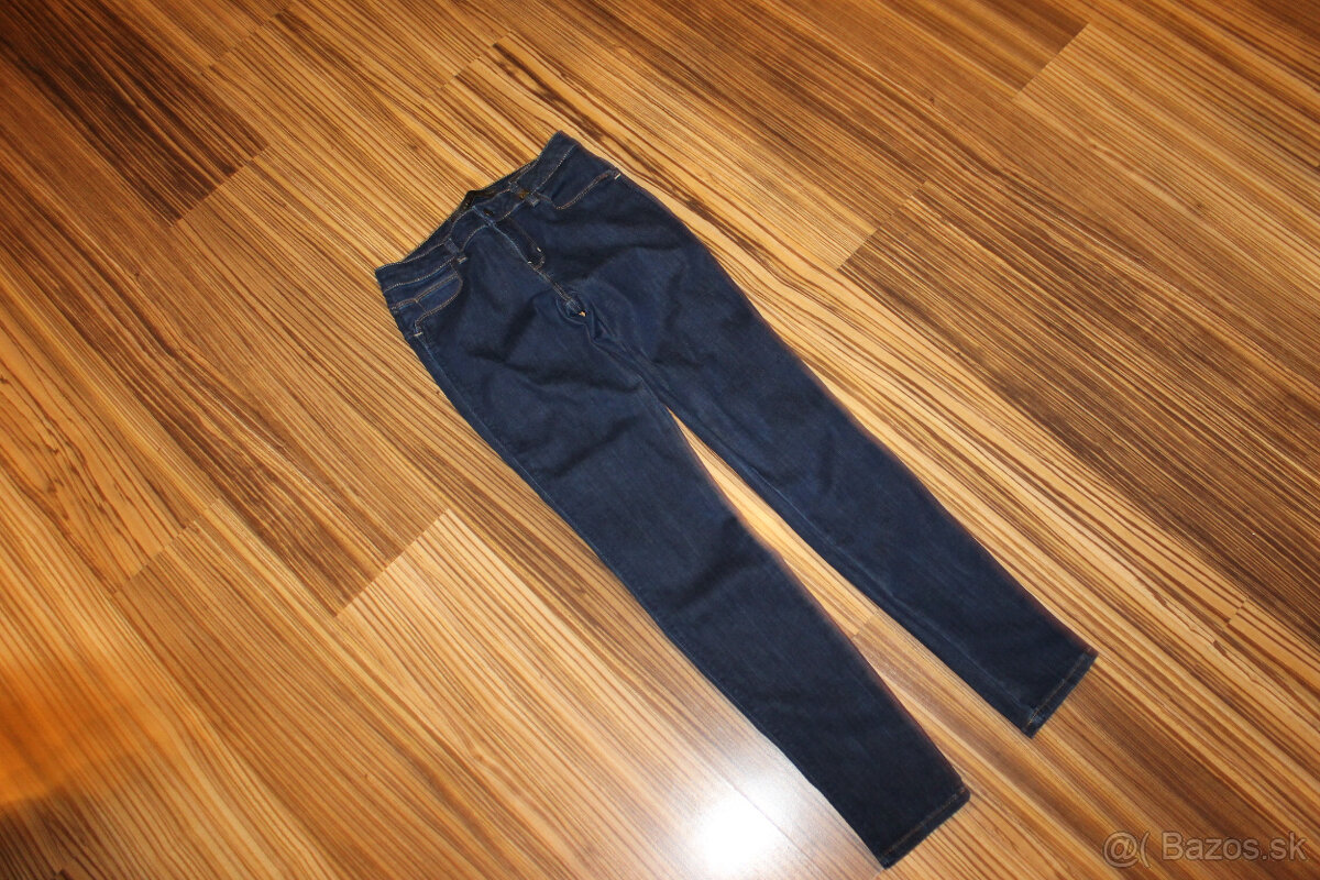 Dámske skinny rifle Guess v. 29