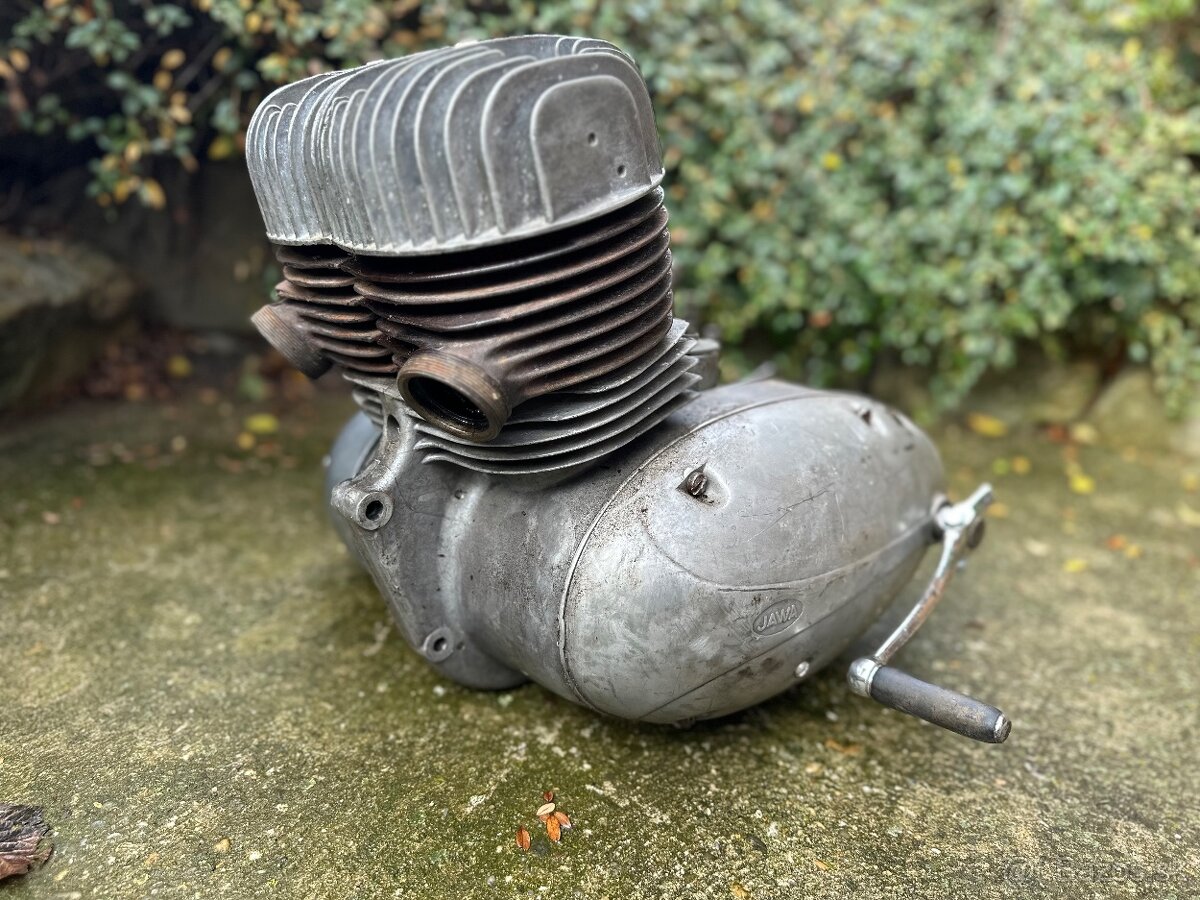 Motor na Jawa 350 / 360