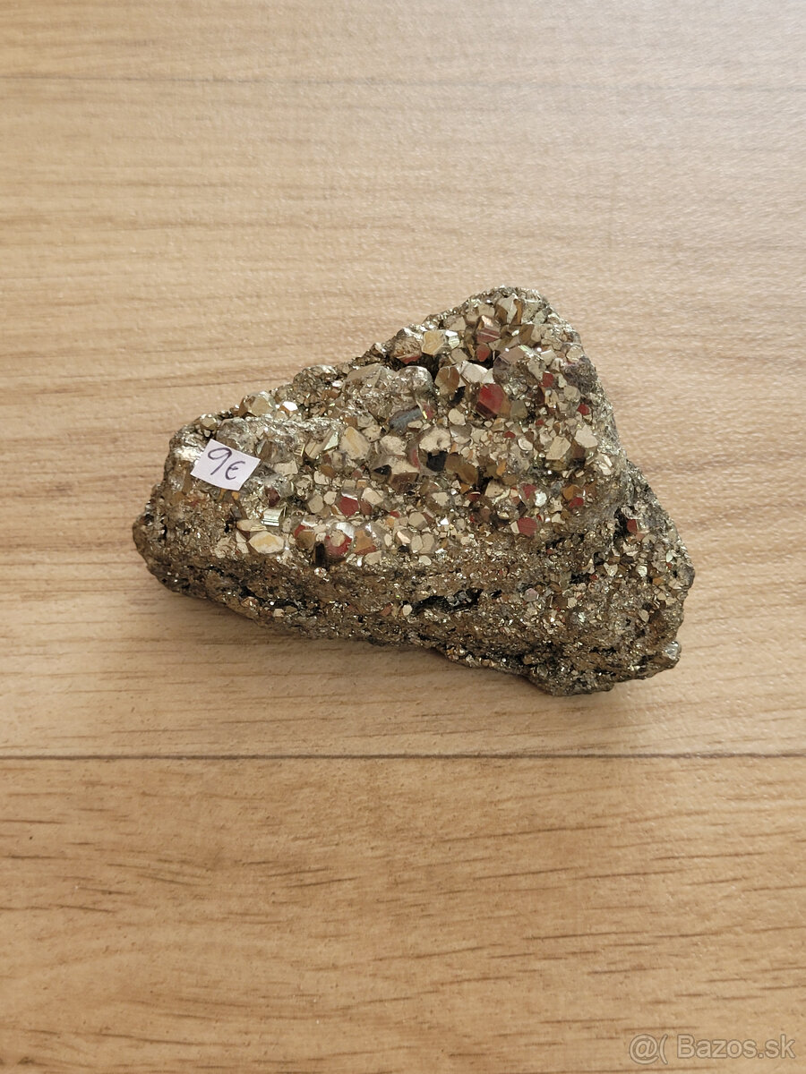 Predám minerál pyrit