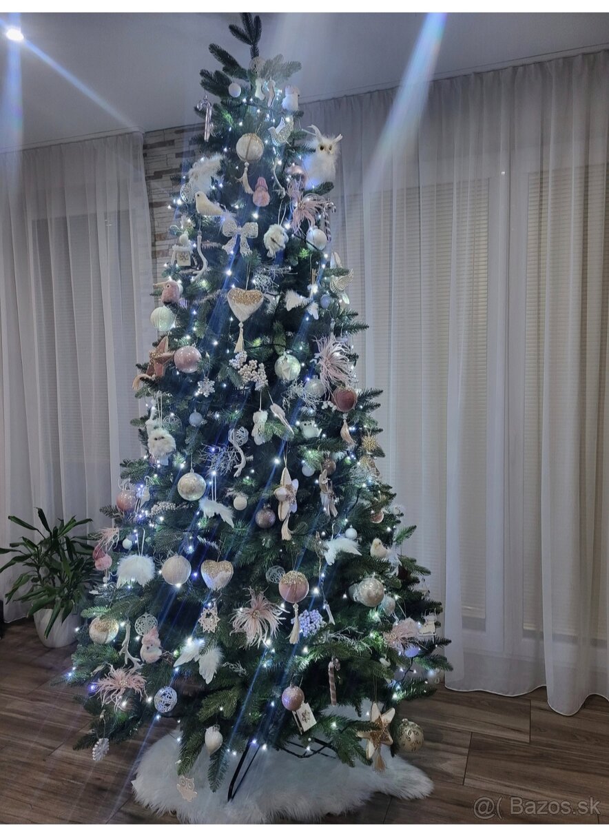 Vianočný stromček 2,5m