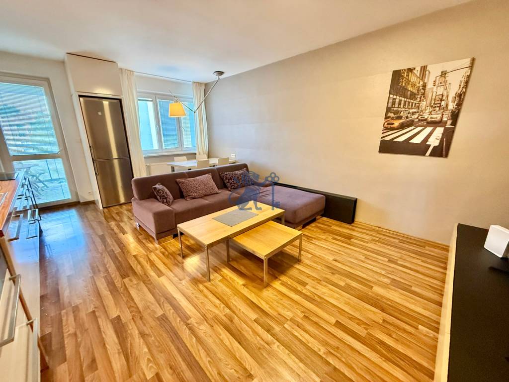 Na prenájom 3 izbový byt s balkónom, Svetlá ul.