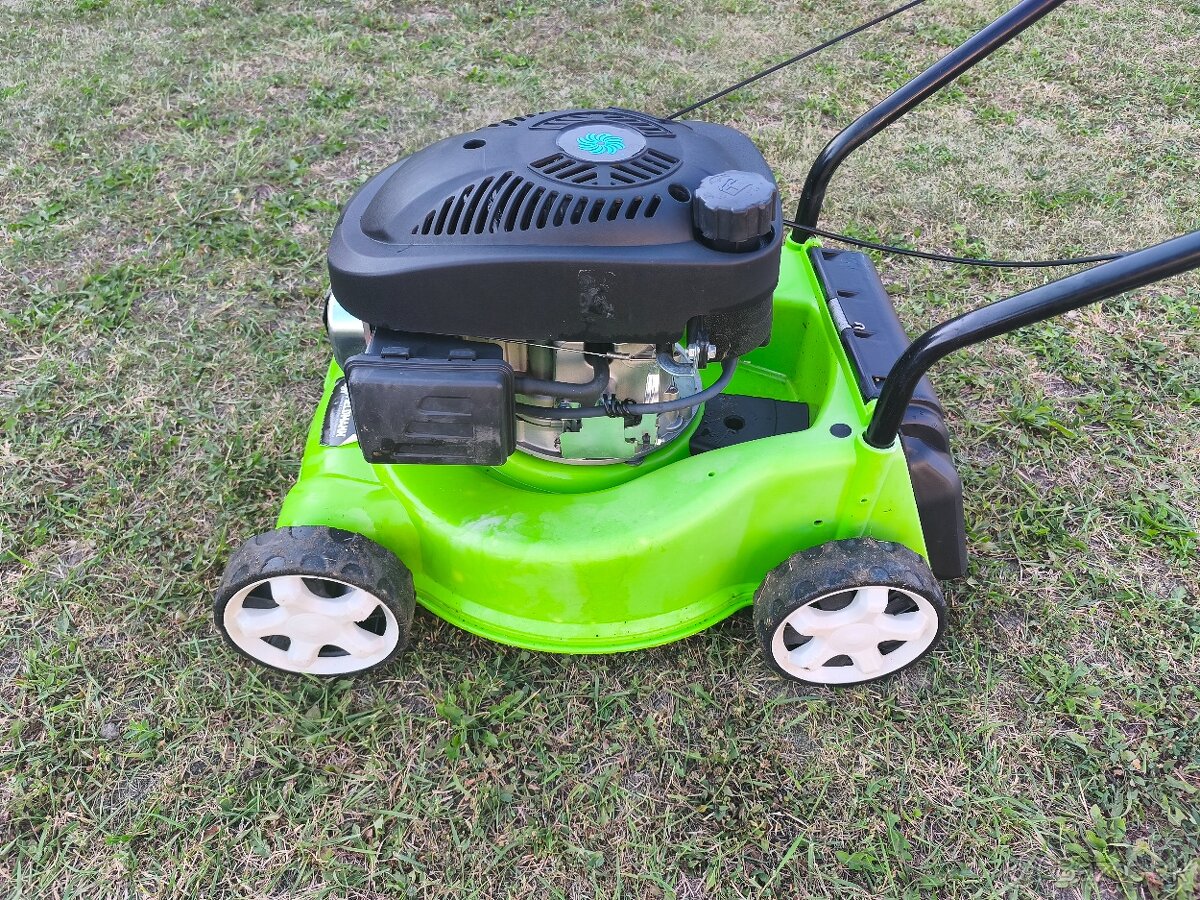 Predám kosačku Fieldmann na ND