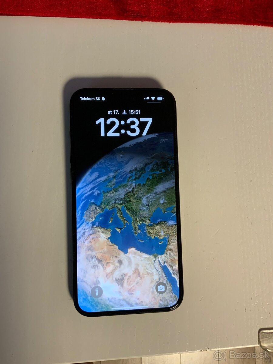 iPhone 16 Plus 128 GB black