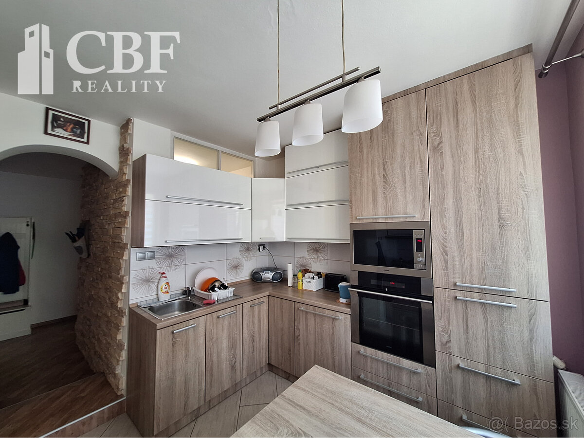 3-IZBOVÝ BYT S BALKÓNOM NA PREDAJ - SÍDLISKO JUH