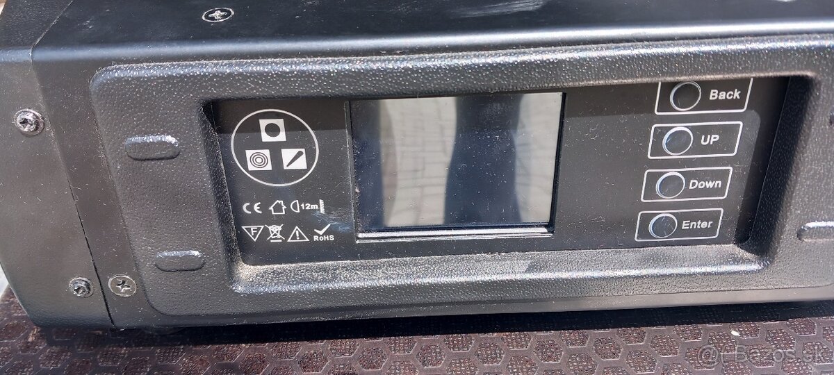 Predam otočne hlavy.