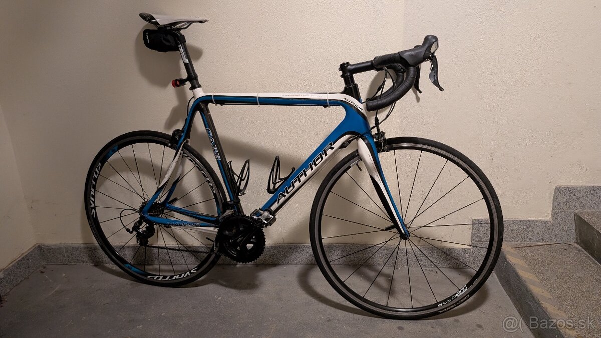 Cestny karbonovy bicykel Author CA55