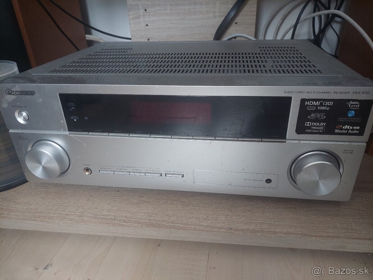 Pioneer VSX520 silver