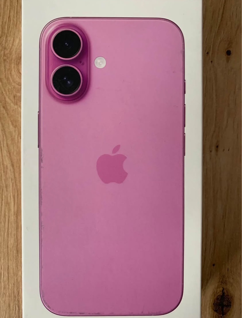 iPhone 16 nový