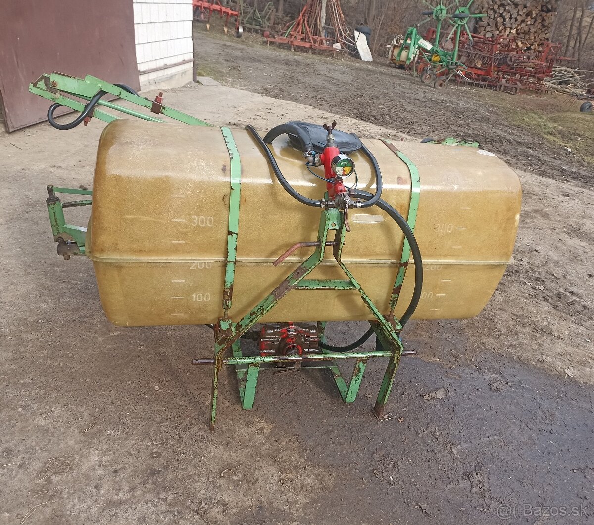 Postrekovač Holder 400L