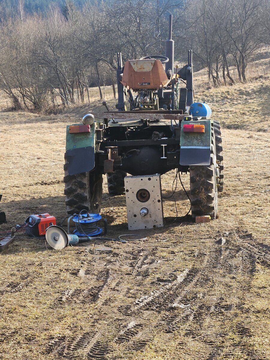 Malotraktor domácej výroby v3s