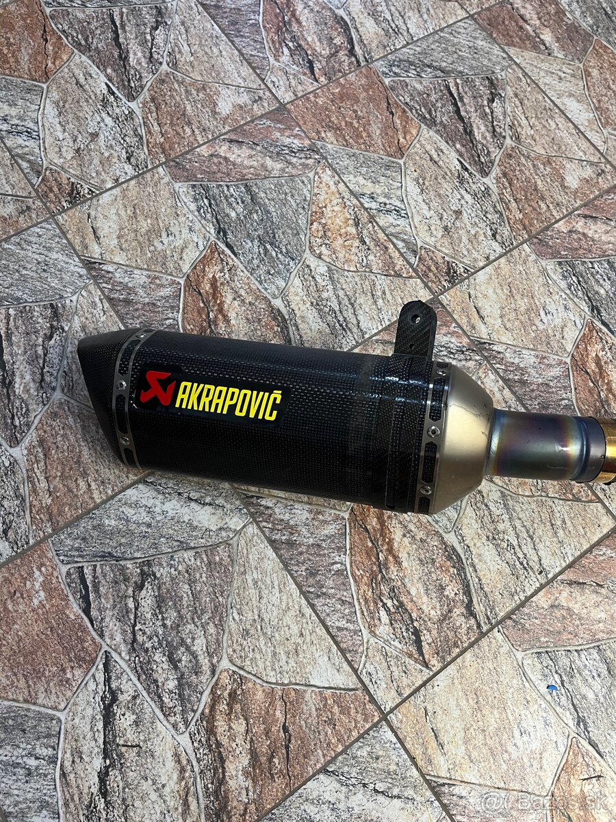 Výfuk Akrapovič + origo zvody